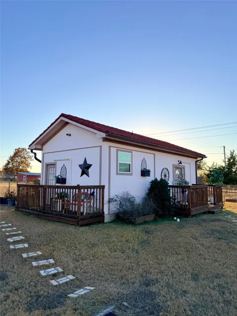 925 Honeysuckle Lane #Unit A