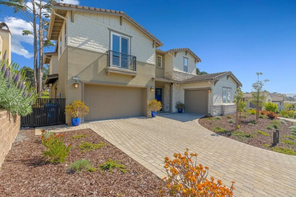1838 Links Drive Seaside, CA 93955