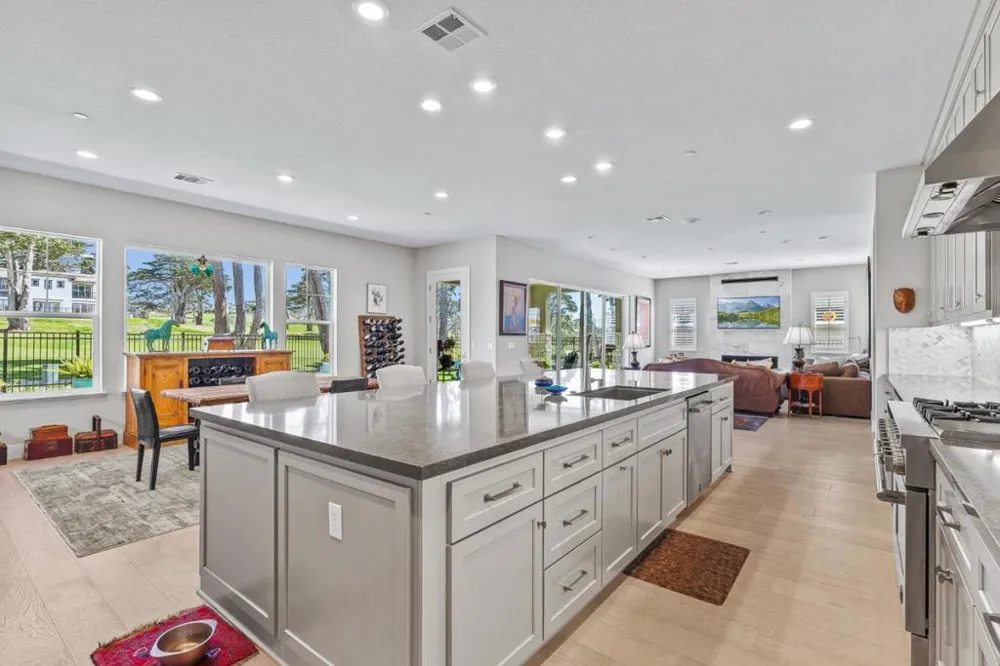 1838 Links Drive Seaside, CA 93955