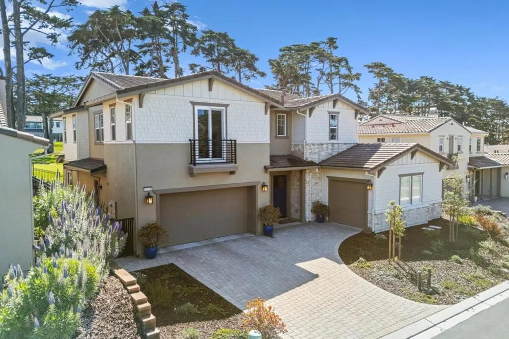 1838 Links Drive Seaside, CA 93955