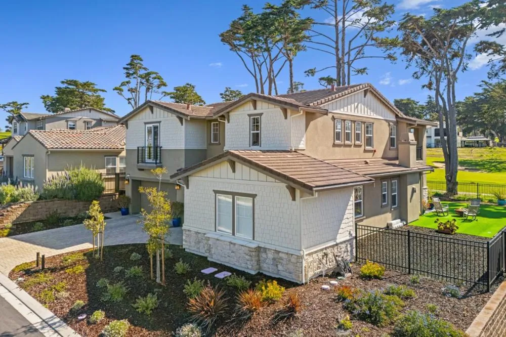 1838 Links Drive Seaside, CA 93955