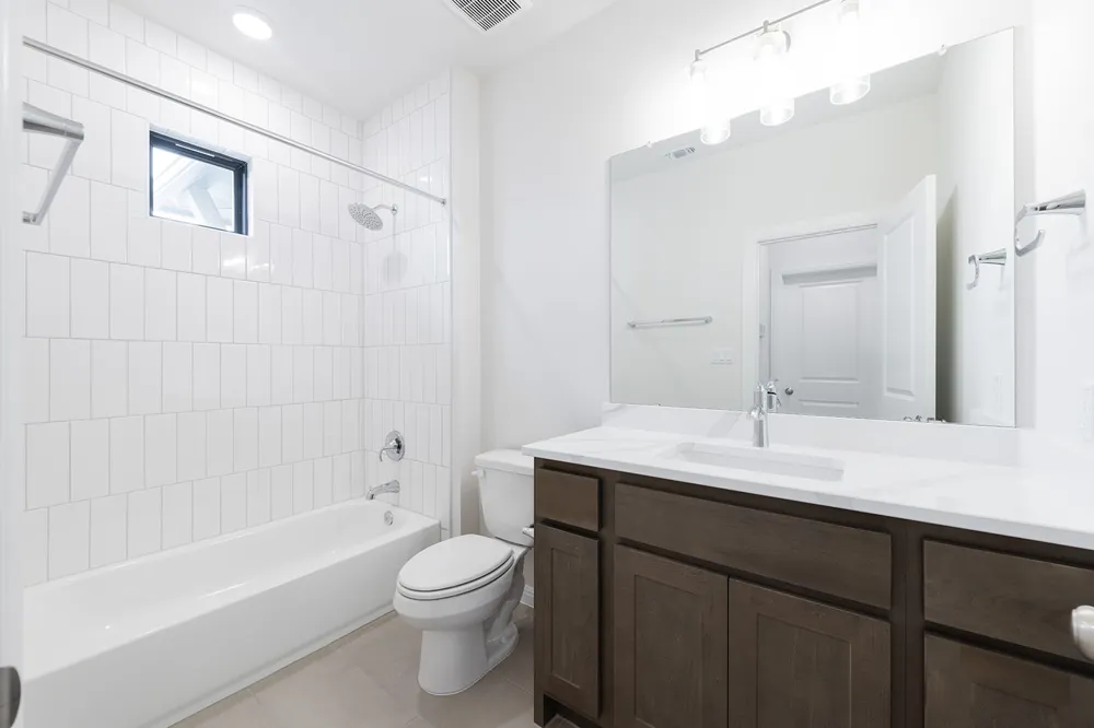 366 Crosswater Lane Dripping Springs, TX 78620