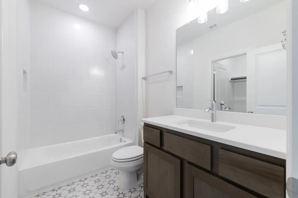 366 Crosswater Lane Dripping Springs, TX 78620