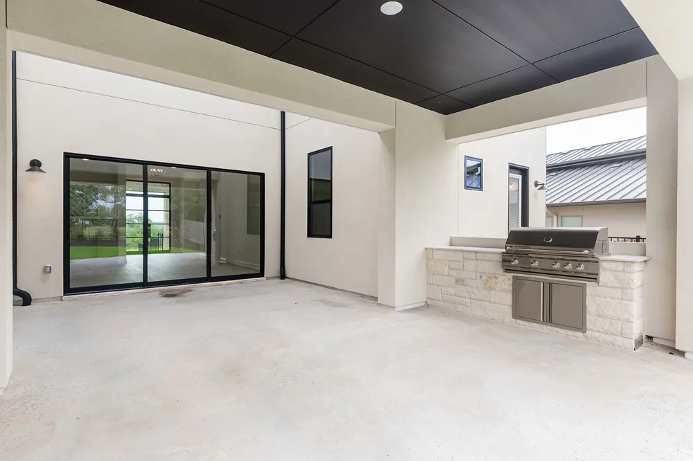 366 Crosswater Lane Dripping Springs, TX 78620