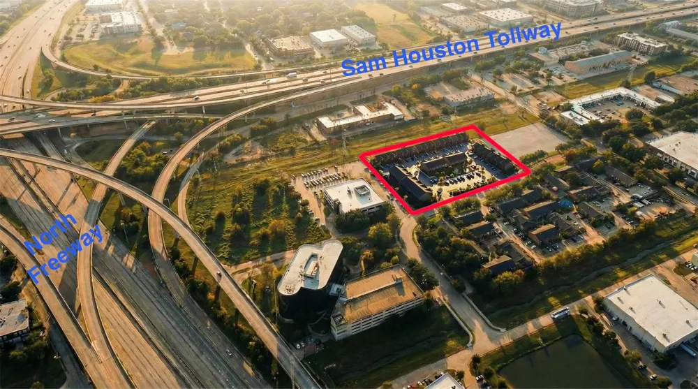 81 Northpoint Drive Building 11 #C Houston, TX 77060