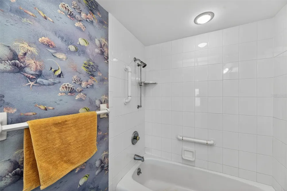 131 BLUFF VIEW DRIVE #403 Belleair Bluffs, FL 33770