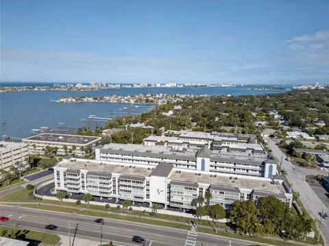 131 BLUFF VIEW DRIVE #403