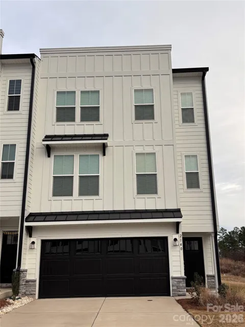 2140 Barrowcliffe Drive NW