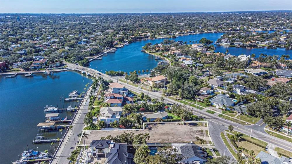 105 ESTADO WAY NE St Petersburg, FL 33704