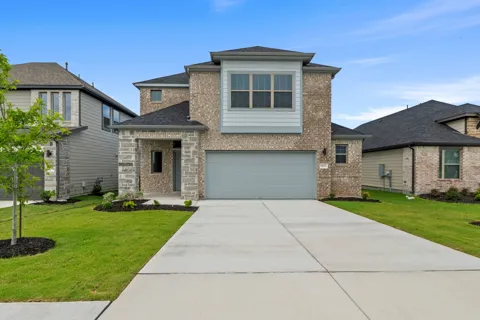 1102 Universal Drive