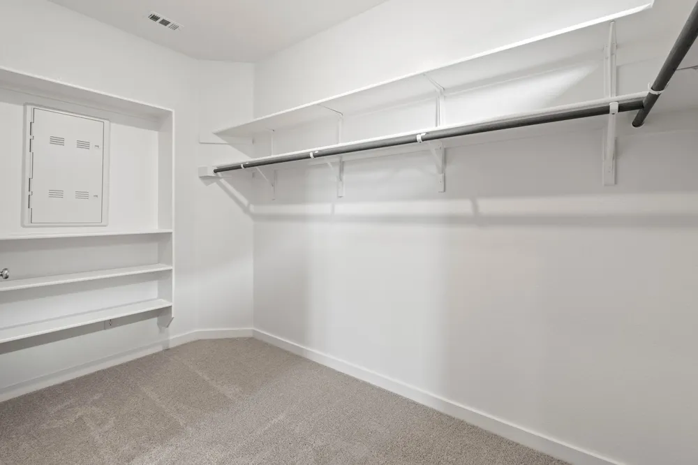1102 Universal Drive Hutto, TX 78634