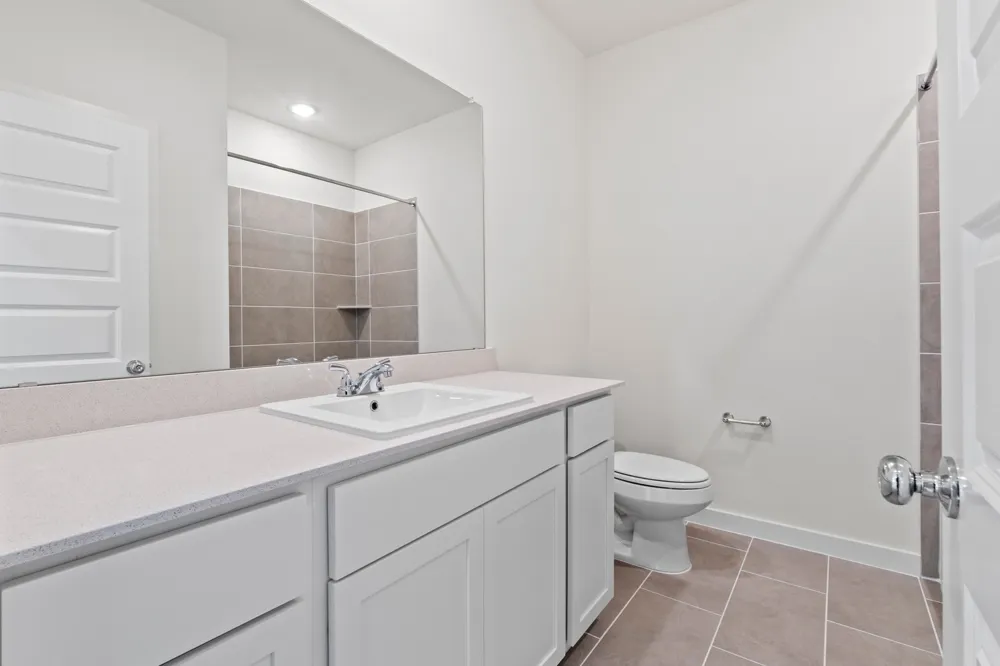 1102 Universal Drive Hutto, TX 78634