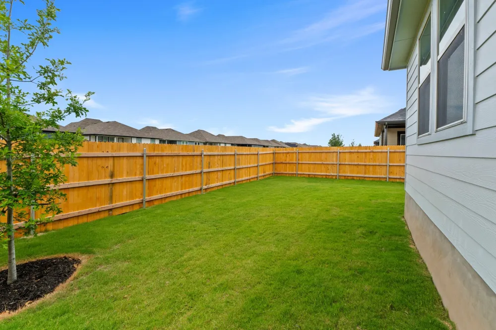 1102 Universal Drive Hutto, TX 78634
