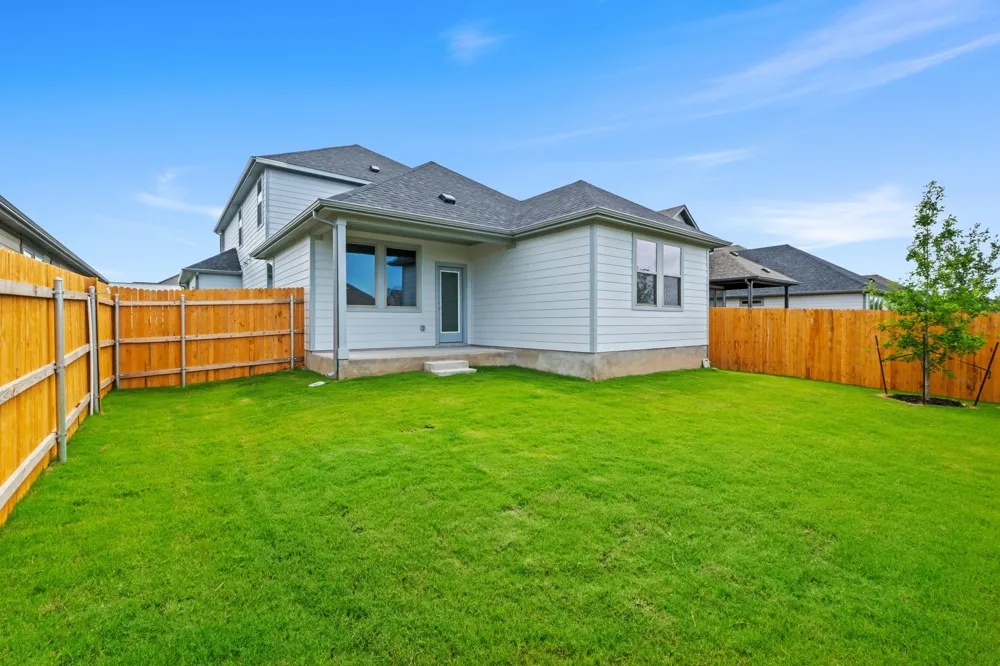 1102 Universal Drive Hutto, TX 78634