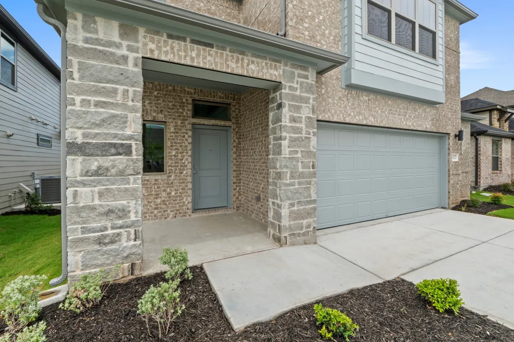 1102 Universal Drive Hutto, TX 78634