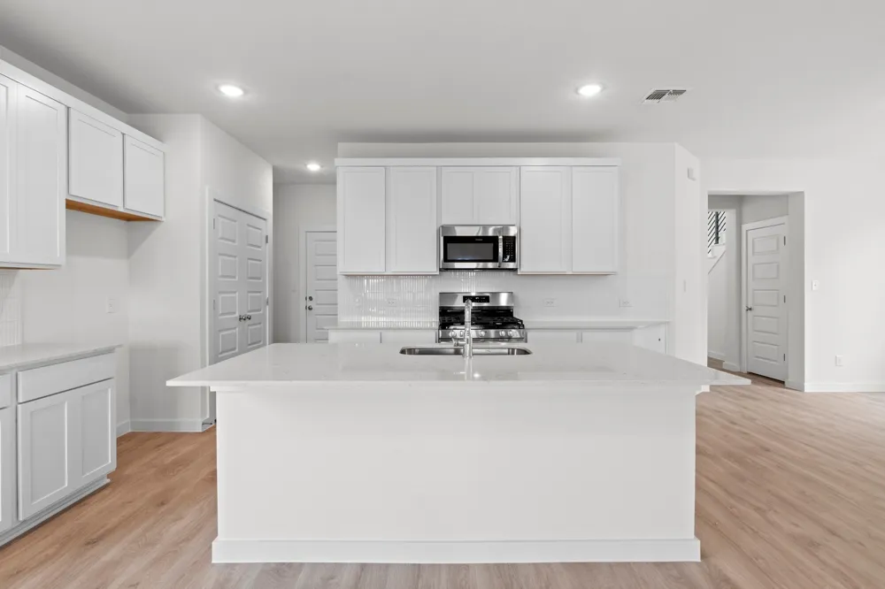 1102 Universal Drive Hutto, TX 78634