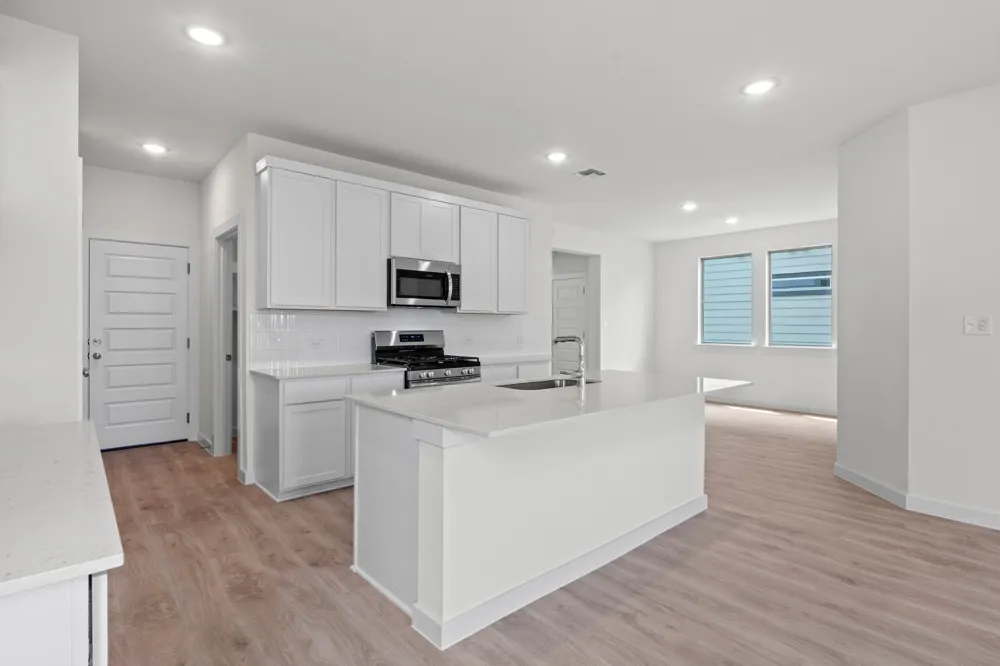 1102 Universal Drive Hutto, TX 78634