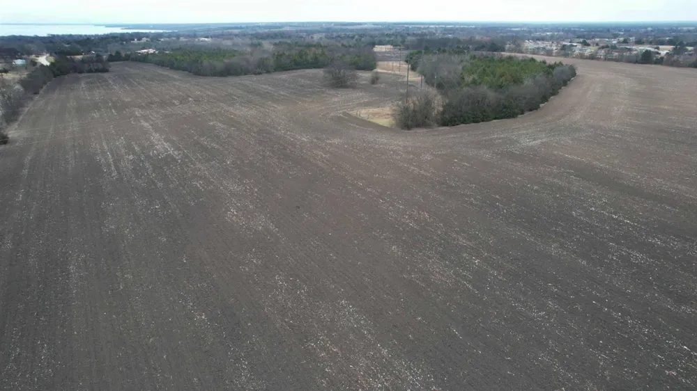 51 County Road 3603 Quinlan, TX 75474