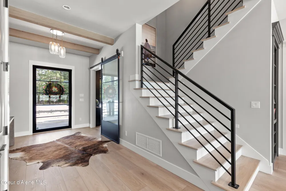 713 Center Valley Road Sandpoint, ID 83864