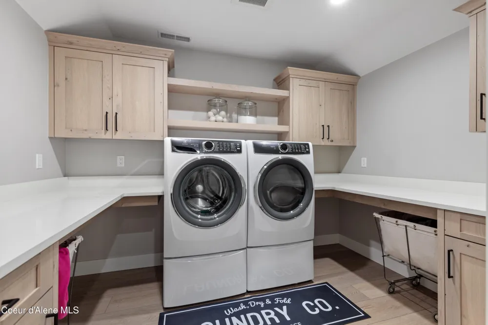 713 Center Valley Road Sandpoint, ID 83864