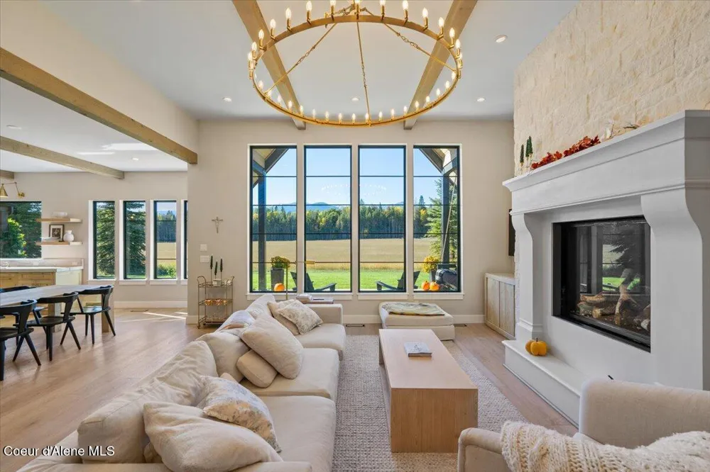 713 Center Valley Road Sandpoint, ID 83864