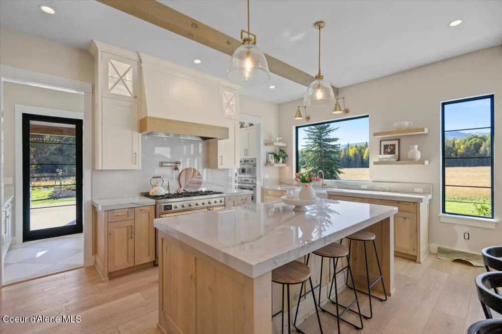 713 Center Valley Road Sandpoint, ID 83864