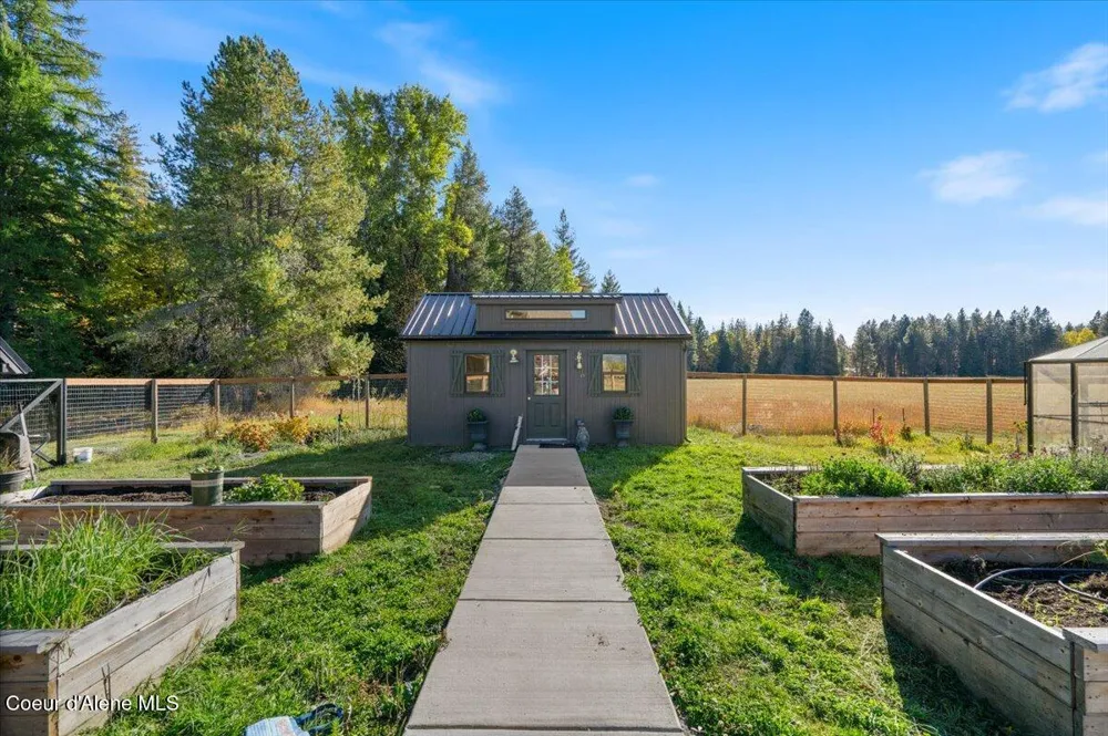 713 Center Valley Road Sandpoint, ID 83864