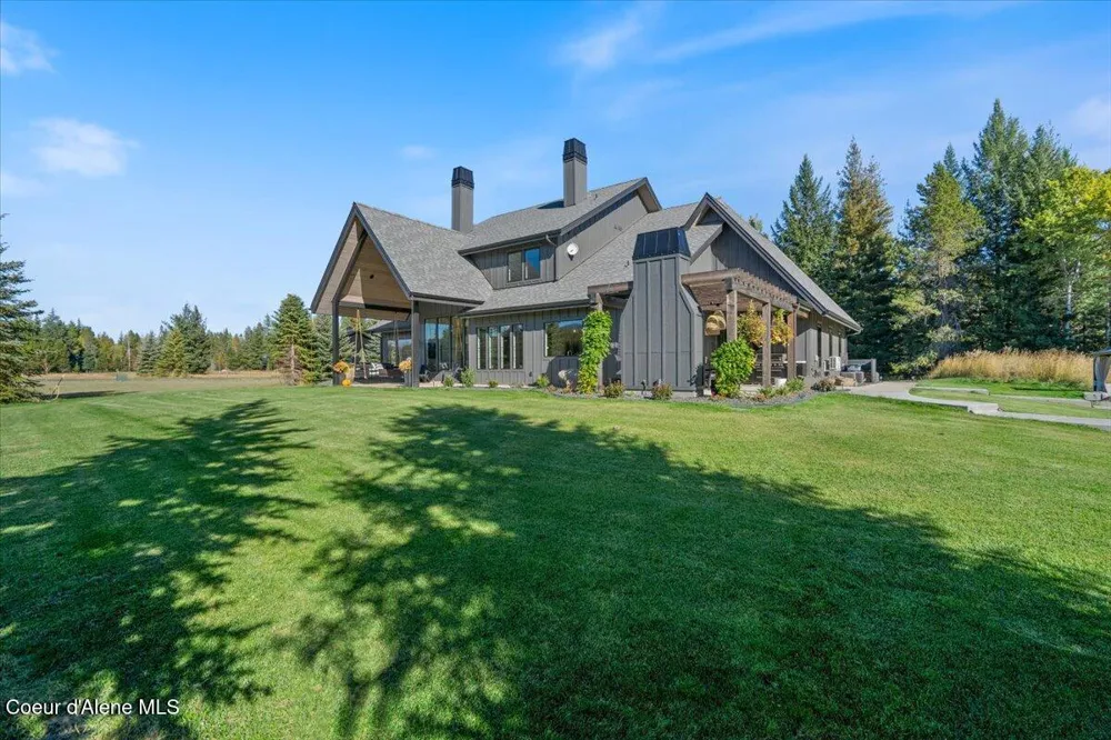 713 Center Valley Road Sandpoint, ID 83864