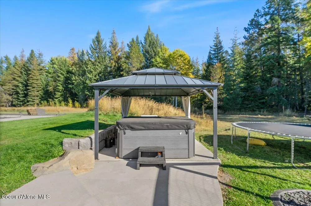 713 Center Valley Road Sandpoint, ID 83864