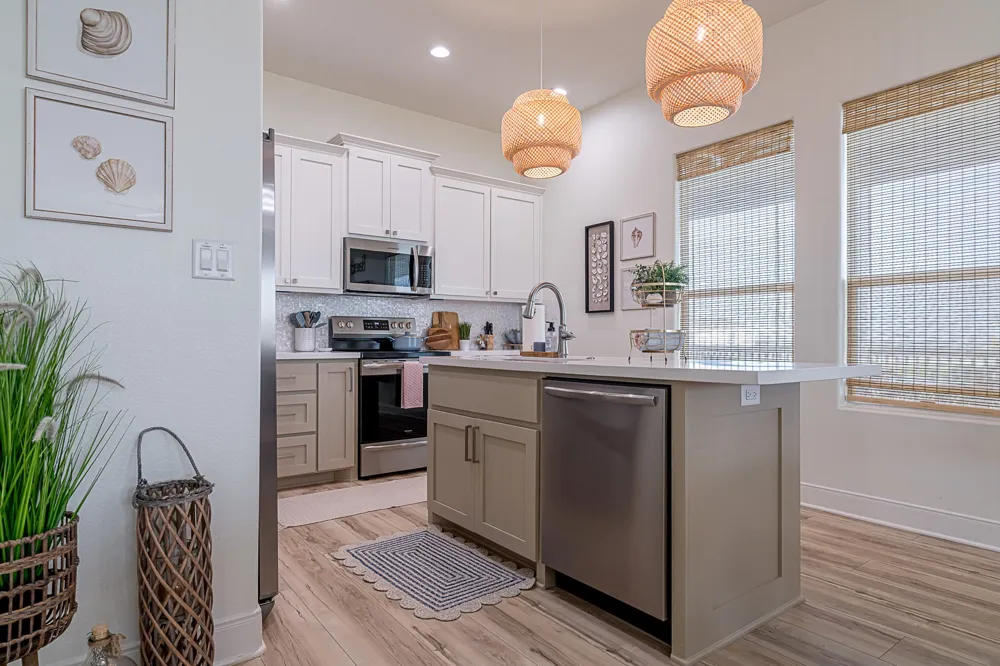512 Caplen Shores Circle Port Bolivar, TX 77617