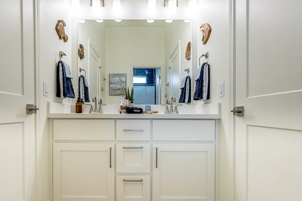 512 Caplen Shores Circle Port Bolivar, TX 77617