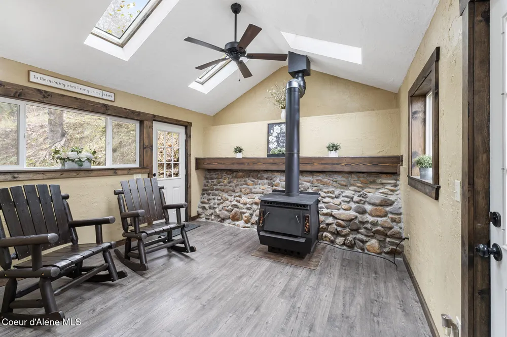 457 E Market Avenue Kellogg, ID 83837