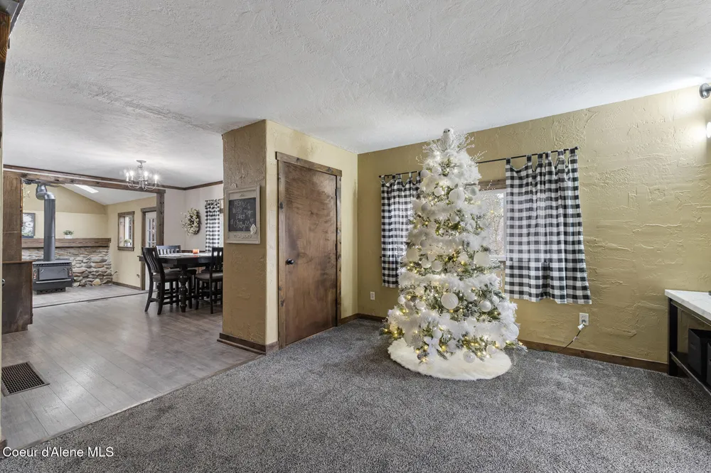 457 E Market Avenue Kellogg, ID 83837