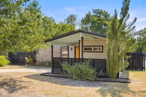 4709 Mount Vernon Drive