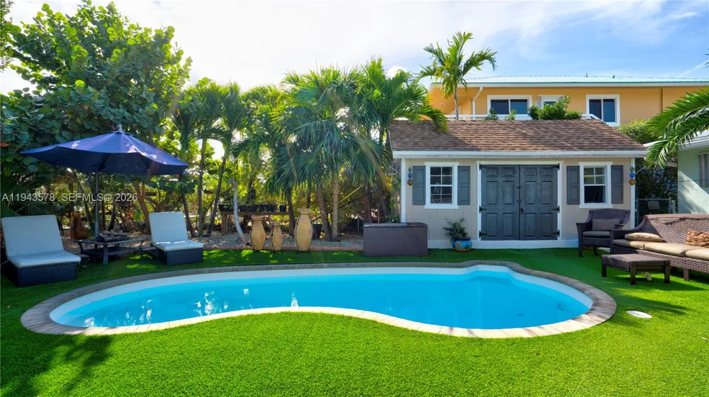150 Azalea St. Plantation Key, FL 33070