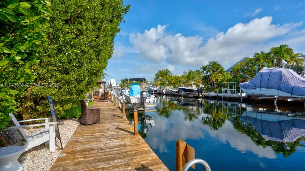 150 Azalea St. Plantation Key, FL 33070