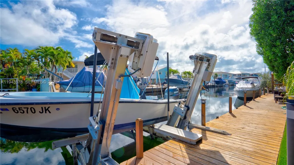 150 Azalea St. Plantation Key, FL 33070