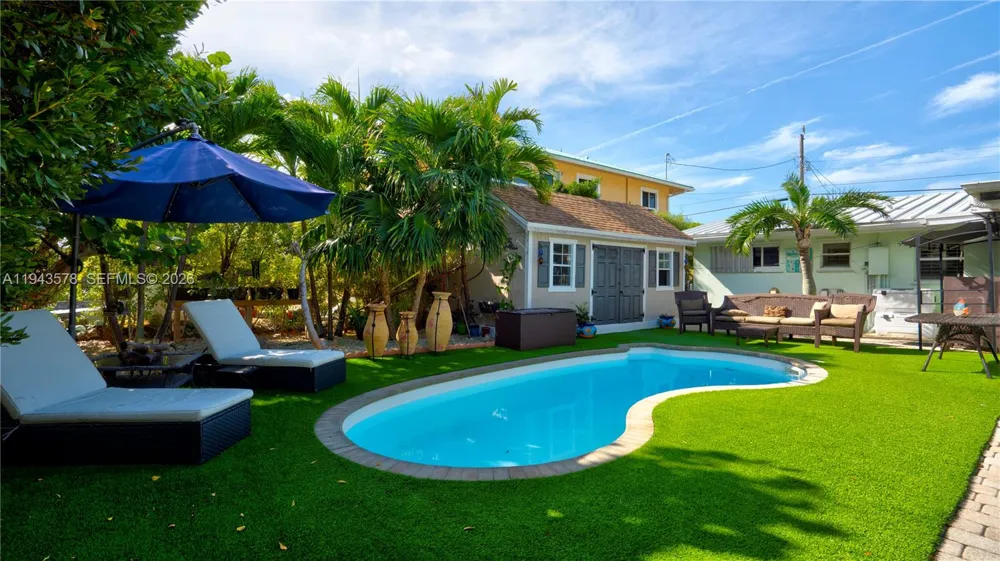 150 Azalea St. Plantation Key, FL 33070