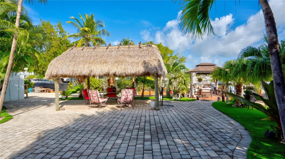 150 Azalea St. Plantation Key, FL 33070