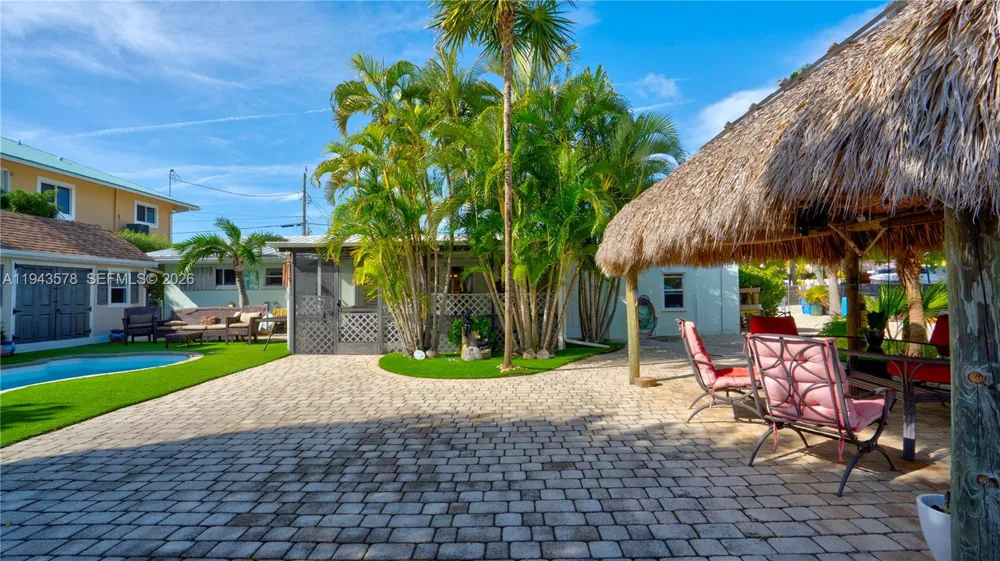 150 Azalea St. Plantation Key, FL 33070