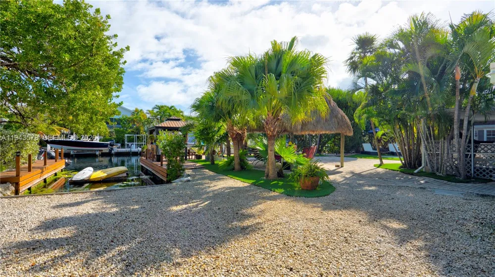 150 Azalea St. Plantation Key, FL 33070