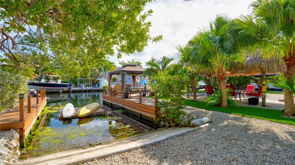 150 Azalea St. Plantation Key, FL 33070