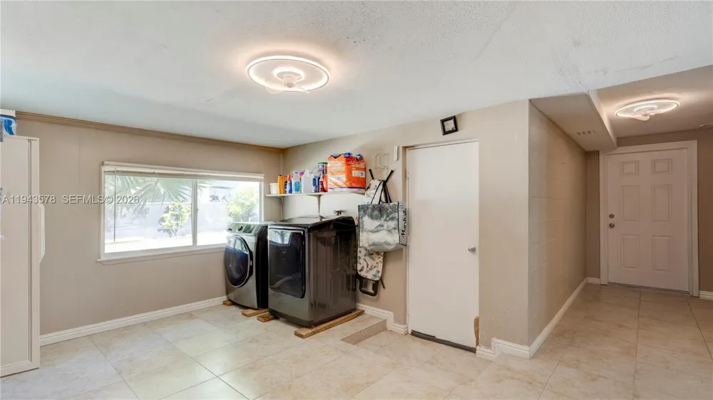 150 Azalea St. Plantation Key, FL 33070