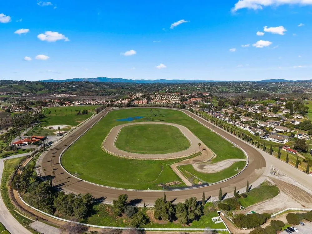 32 Via Casitas Bonsall, CA 92003