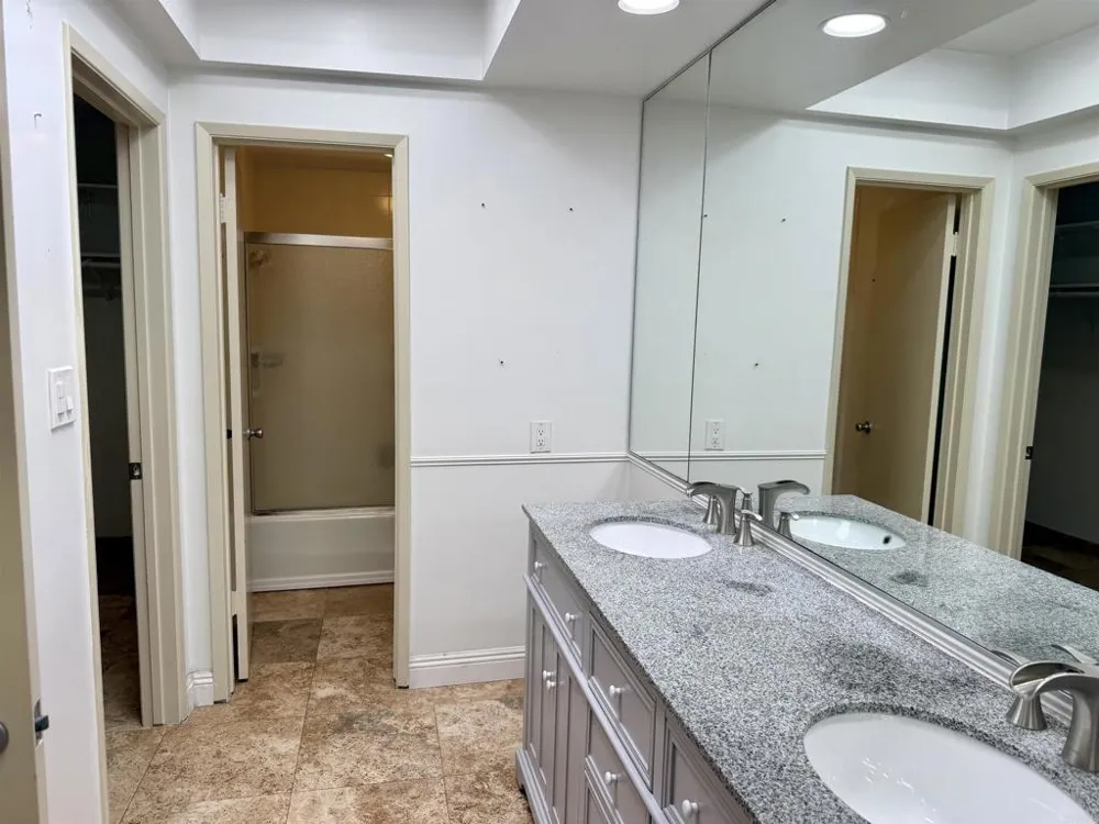 32 Via Casitas Bonsall, CA 92003