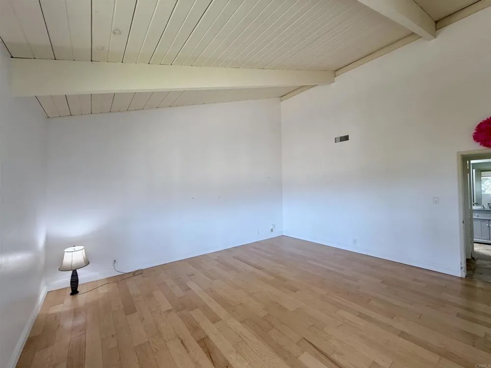 32 Via Casitas Bonsall, CA 92003