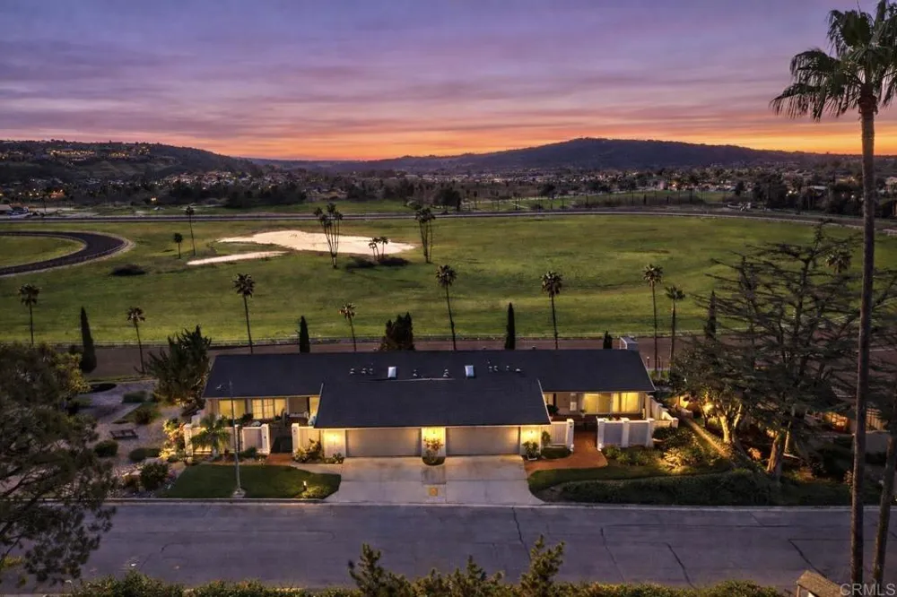 32 Via Casitas Bonsall, CA 92003