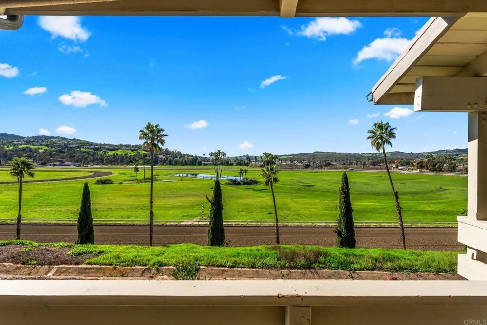 32 Via Casitas Bonsall, CA 92003