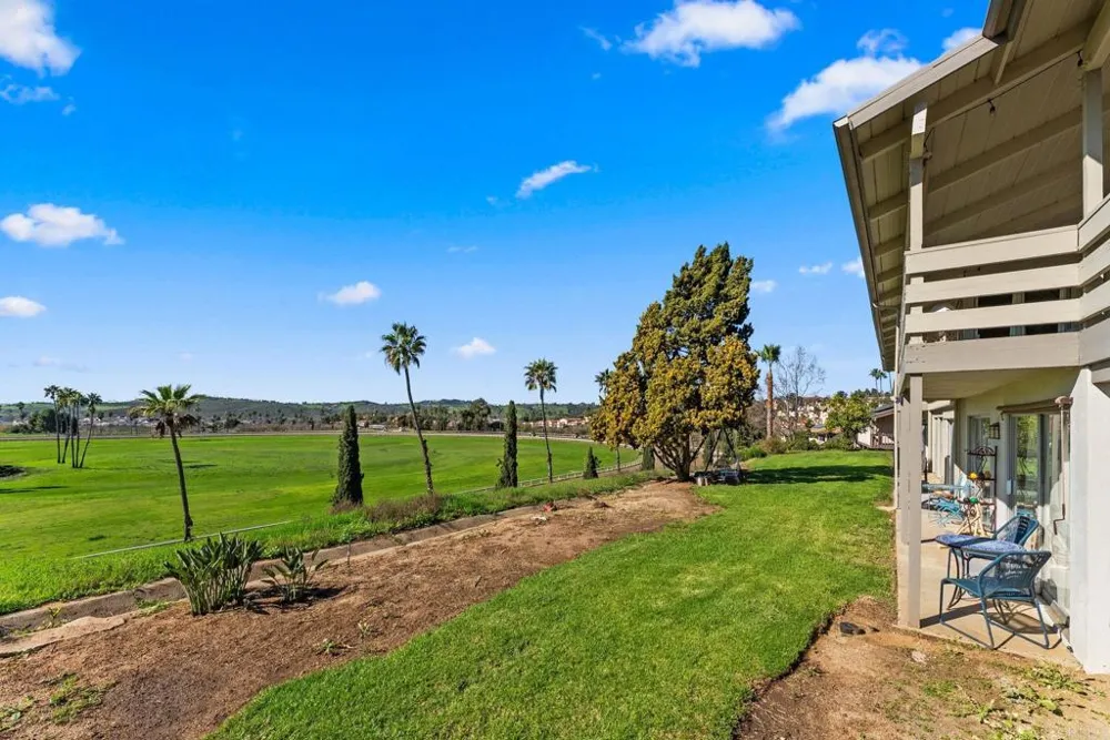 32 Via Casitas Bonsall, CA 92003