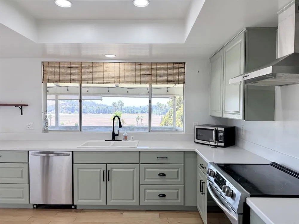 32 Via Casitas Bonsall, CA 92003